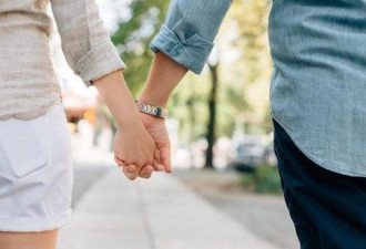 空姐跌出神坛？男性最想娶女性10大职业出炉