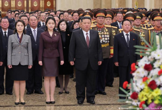 金主爱首度公开拜谒家族陵墓 接班信号越发明显