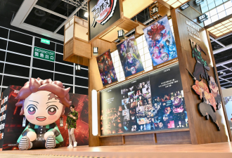 苏州动漫展 男子COS这角色被警方押走