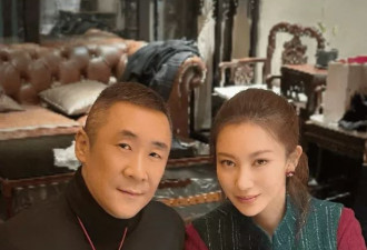 章子怡哥哥新年晒结婚20周年！全家福人丁兴旺