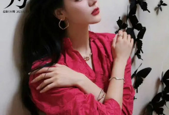 迪丽热巴包揽《时尚芭莎》《红秀》双开年封面！美爆了