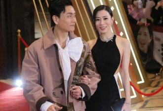 50岁佘诗曼赢麻了！4封TVB视后，与黄宗泽挽手走红毯，实至名归！