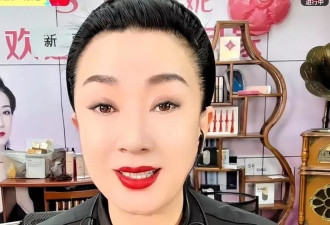 王小华离婚时在法庭上问女儿:你跟谁?女儿回答:跟爸爸