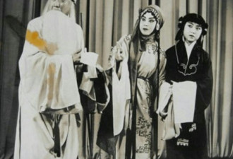 京剧名家唱了几十年“打倒美帝”，晚年定居美国