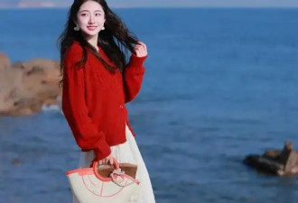 “红色”大衣与毛衣 穿出高级时髦感毫不费力