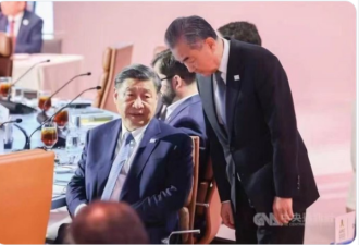 美军抓马杜罗重击中共，王毅又聋又瞎要背锅？