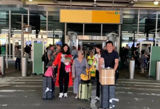 中国赚钱美国花？老戏骨祖孙三代在美奢华享乐 过上“人上人生活”