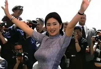 有种“原始美”叫巩俐的身材！明明一丝不露 却看得人脸红心跳