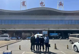 当她决定向杀父嫌犯索赔1000万之后...