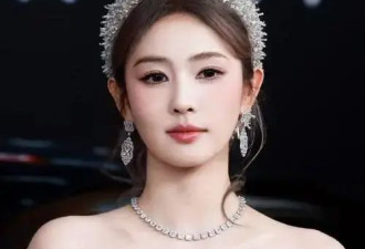 白鹿超美写真露出事业线！雪肤玉貌魔鬼身材性感火辣