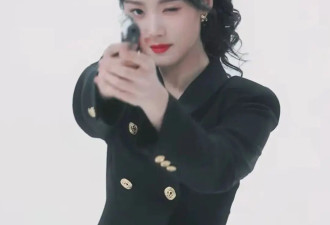 《轧戏》卢昱晓美爆了！兼具少女灵动与职业干练感