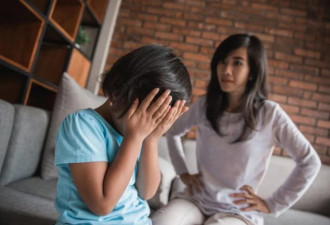 服从性测试从小学门口开始， 为考公考编热身？