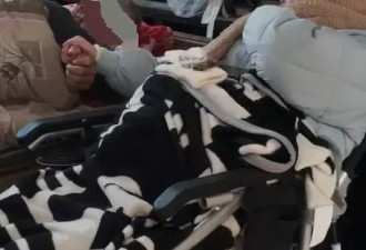 老人担心27岁瘫痪养女无人照顾 将其送进养老院
