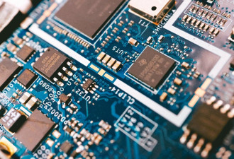 黑金红利倒计时 为什么说AI是接棒石油的解方？