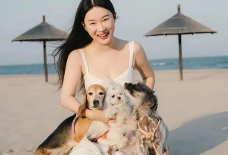 霍思燕瘦到100斤了！穿皮草配丝袜优雅华贵，皮肤嫩得能掐出水