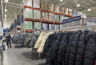 被中产抢到断货，超市300元羽绒服咋突然成了“香饽饽”？