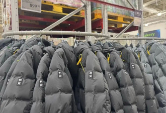 被中产抢到断货，超市300元羽绒服咋突然成了“香饽饽”？