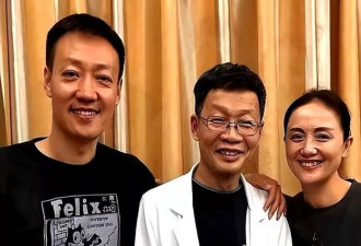52岁辛柏青高调传出喜讯，朱媛媛终于可以放心了