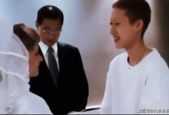 成龙女儿吴卓林结婚现场曝光，与爱人牵手甜笑