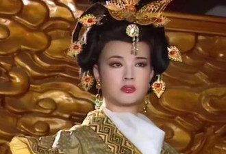 刘晓庆终于不再扮嫩 75岁再演武则天 拍戏又冷又饿一天仅睡4小时