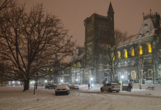 永远铭记! 多伦多大学打破历史: DT校区首次因暴雪停课一整天!