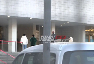 “沈马”组合再合体！沈腾马丽现身央视大楼 疑似参加2026春晚节目审核