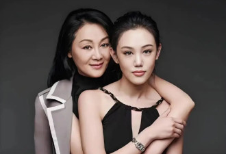 63岁王姬近况曝光！定居美国与老公恩爱34年，儿子成为她一生的遗憾