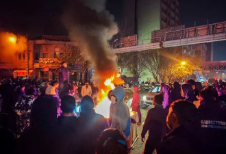 经济崩溃 抗争不息 外患临门…伊朗还能撑多久？