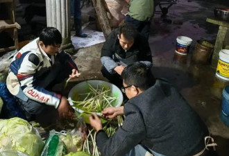 数千人到场,10万人围观,“杀年猪”凭啥让全网...