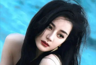 迪丽热巴的身材很曼妙！腰臀比超棒超美写真性感火辣