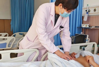 31岁女子怀双胞胎,人流半月后一查竟有“第三子”