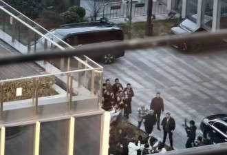 黄仁勋赴华参加英伟达新年晚会 未提H200