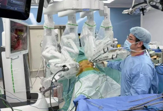 加拿大医生携幼女来华求医，花16万元“保脾”