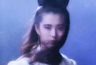 58岁“亚洲第一美女”罕见进驻短视频平台，疑为直播带货铺路？