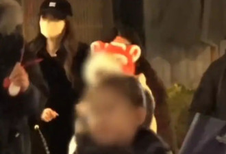 离婚后带娃的女明星近况：甜馨力挺李小璐、小海绵和baby超亲密！