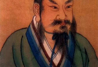 他的朝代只有23年，子孙却几乎被杀光