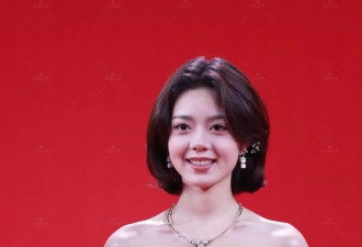 “赵今麦”也太大胆了吧！一袭露背裙体态吸睛，出名后更放得开