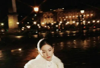 周也 Dior 高定首秀：白裙焊住巴黎夜色，优雅氛围感直接拉满