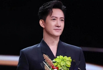 和蒋欣相恋多年，他转身娶了小4岁娇妻，如今妻子和他红透半边天