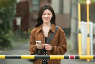 95后韩国女星又演红了一部戏，超绝穿搭展露非凡美商