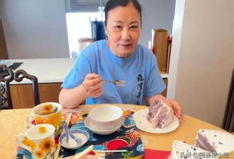 78岁连路都走不稳还开演唱会 全网骂声一片