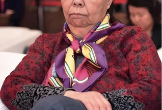 她是黄光裕之母 两个儿子是富豪两个女儿是高管