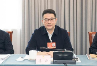 难兄难弟！市长批落马副市长，次日自己被查