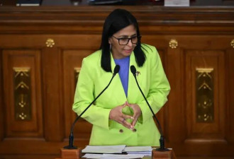 委内瑞拉代总统签署并颁布油气法改革法案
