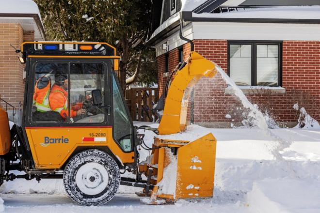 20260128-barrie-sidewalk-plow