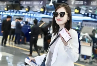 “马蓉”离开王宝强9年后更美了,穿短裤秀豆腐腿
