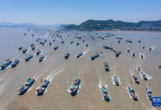 约2000艘中国渔船曾在东海活动 排出470公里长阵