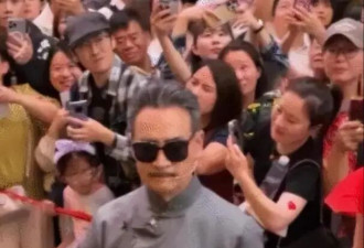 71岁老戏骨寇振海老来得子，本应开心的他，现在却犯了愁？
