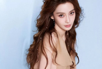 杨颖瞪眼,章子怡嘴角鼓囊,周迅驼背,女星最新状态暴露尴尬!