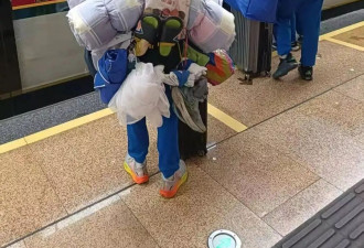 广州一初中生的背影火了!网友:我一个成年人都做不到